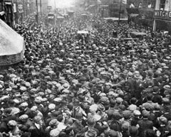 Photo of crowds in Boston Streets to greet Joe Knowles, 1913 Maine 